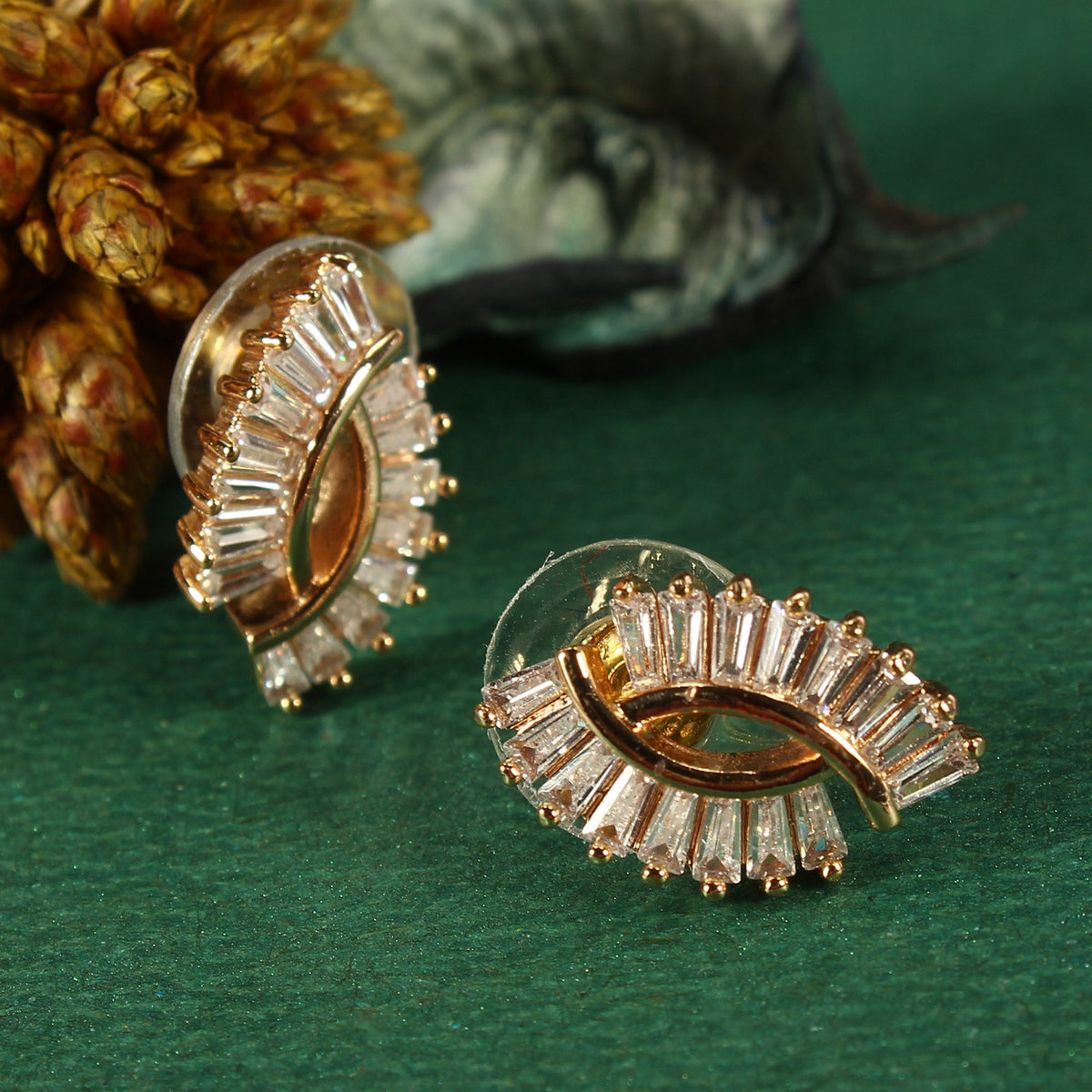 Aurinelle- Stone Studded Zirconia Stud Earrings