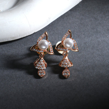 Astra Curve- Stone studded stud earrings
