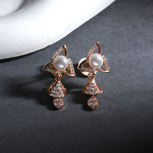 Astra Curve- Stone studded stud earrings